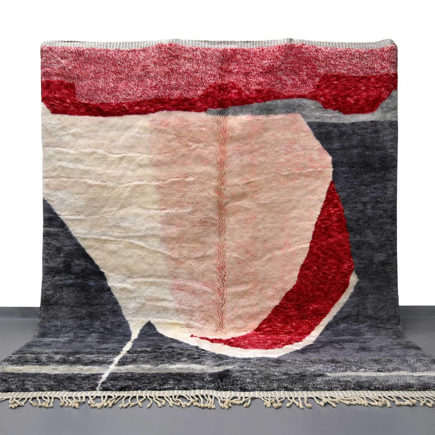 Sustainable Sourcing in Moroccan Rug Production
