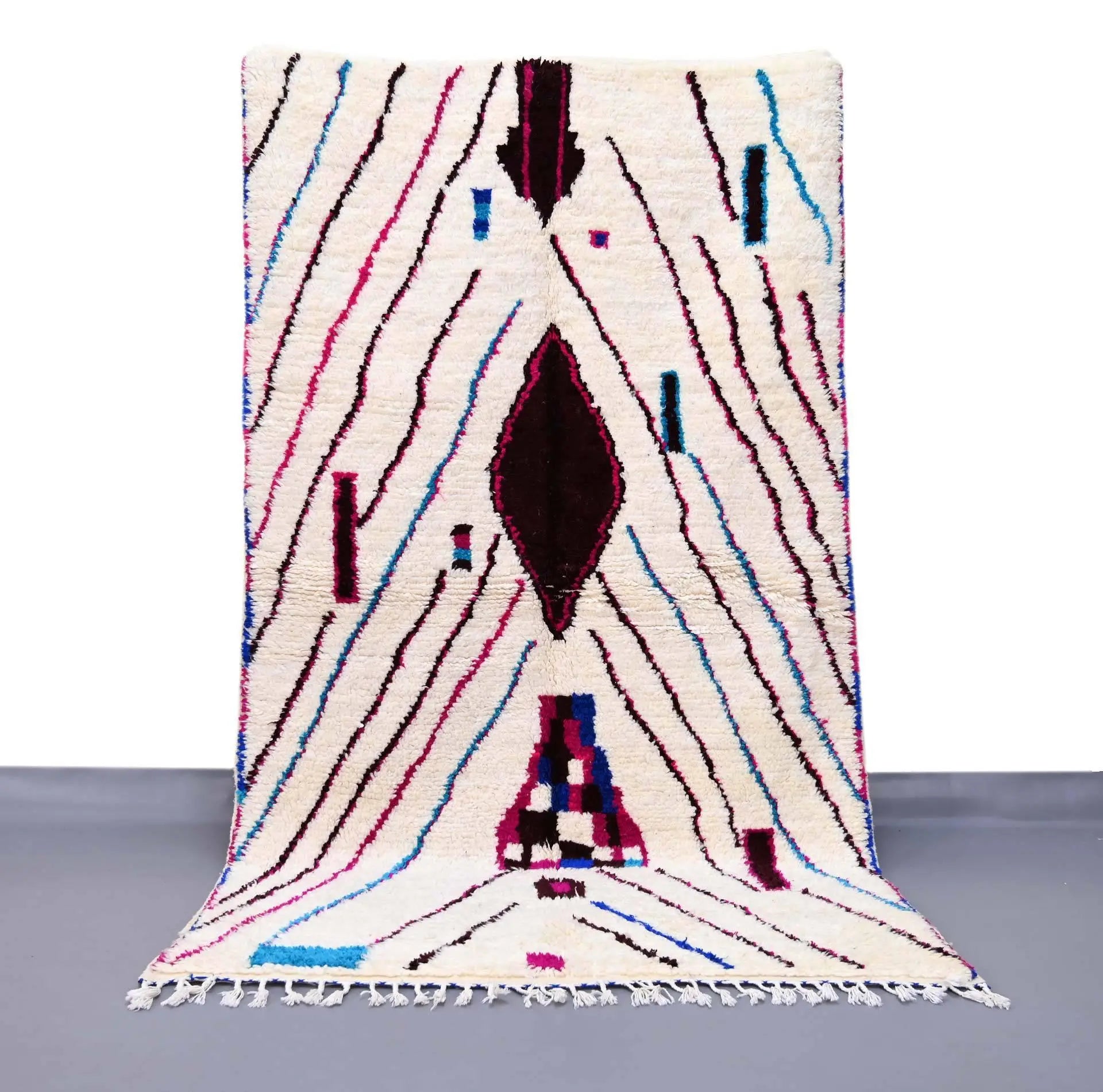 Custom Moroccan rug by Ettilux Home