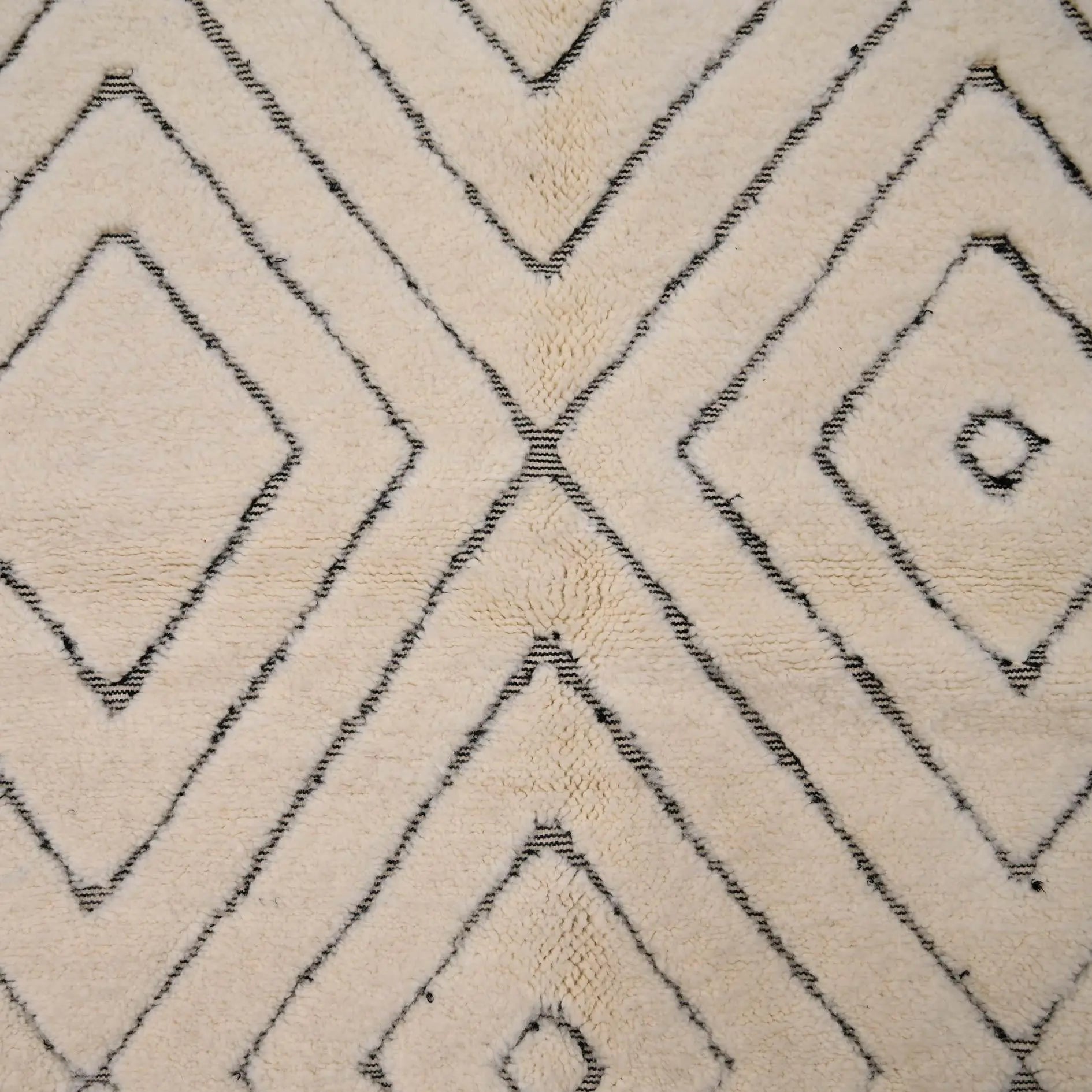 Authentic Beni Ourain Rug 5.2 x 7.3 feet / 160 x 225 cm - Ettilux Home