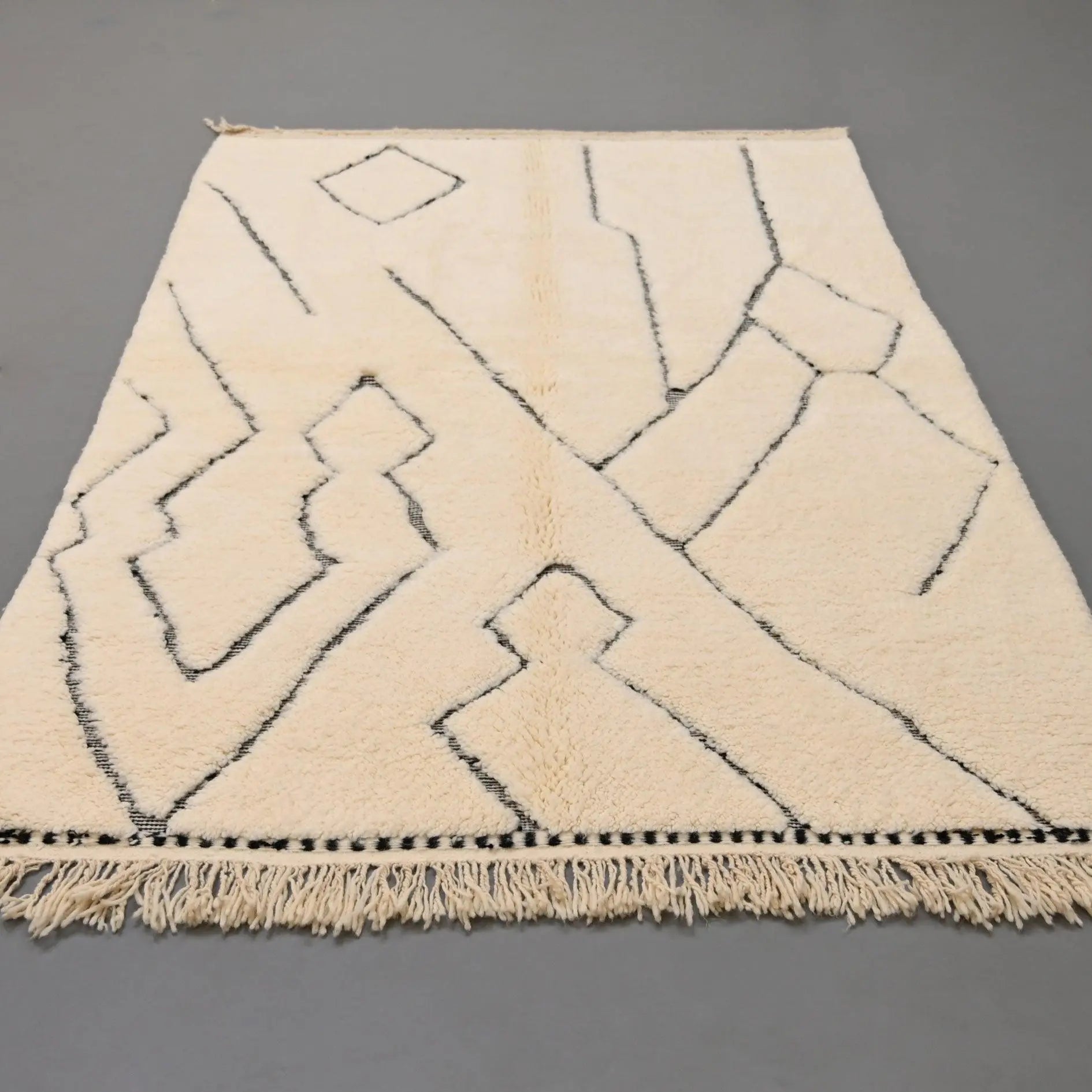Authentic Beni Ourain Rug 5 x 8.4 feet / 153 x 257 cm - Ettilux Home