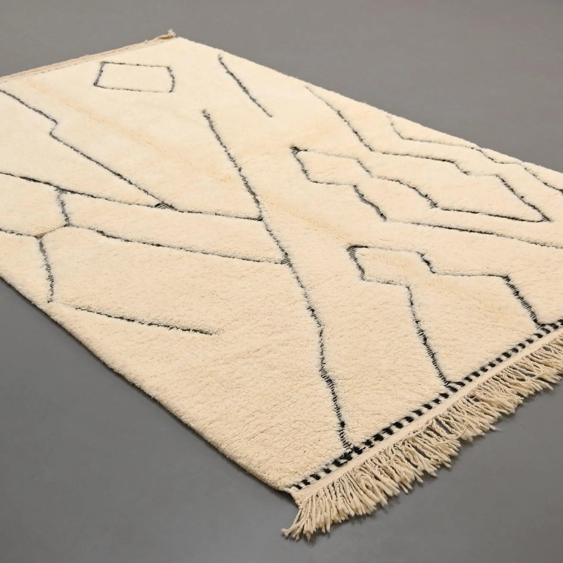 Authentic Beni Ourain Rug 5 x 8.4 feet / 153 x 257 cm - Ettilux Home