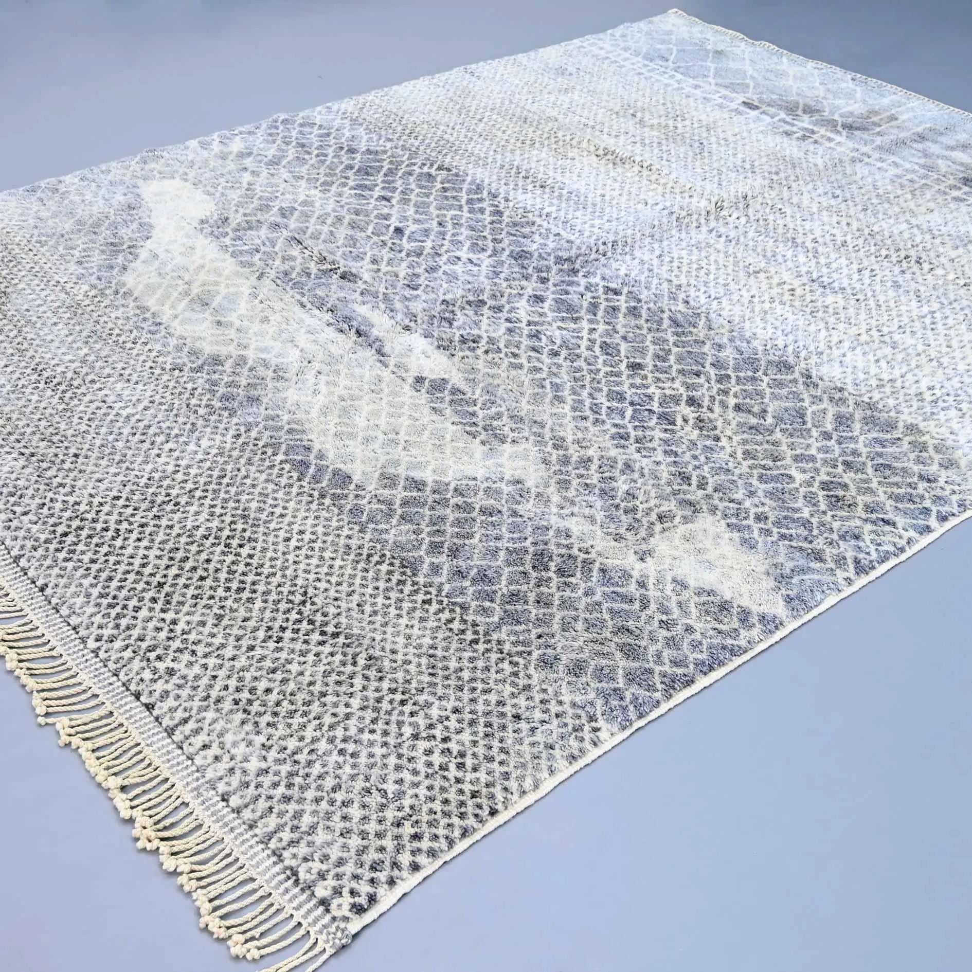 Custom Made Luxury Beni Mrirt Rug - Ettilux Home