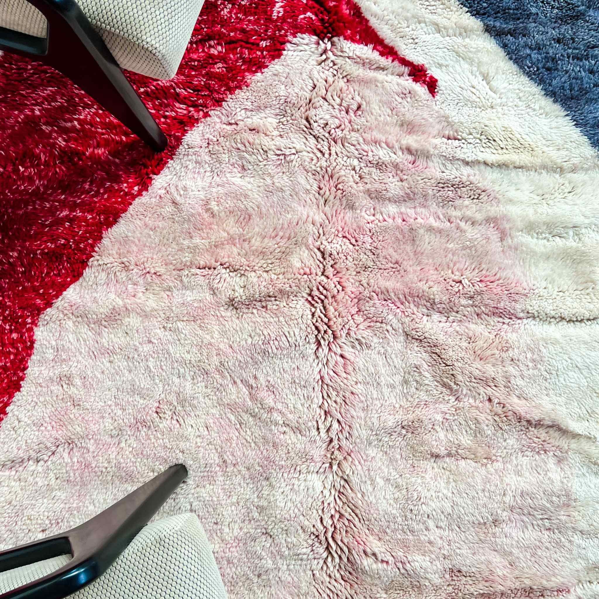 Rosy Abstract Handwoven 100% Wool Beni Mrirt Rug 8.1 X 9.9 ft / 247 X 304 cm - Ettilux Home