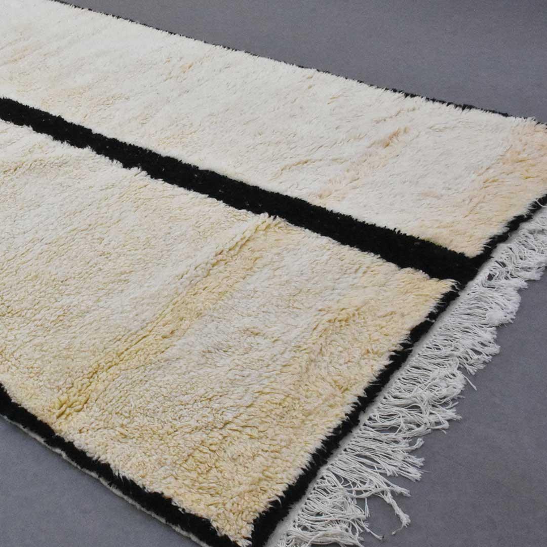 Moroccan Black and white rug - Ettilux Home