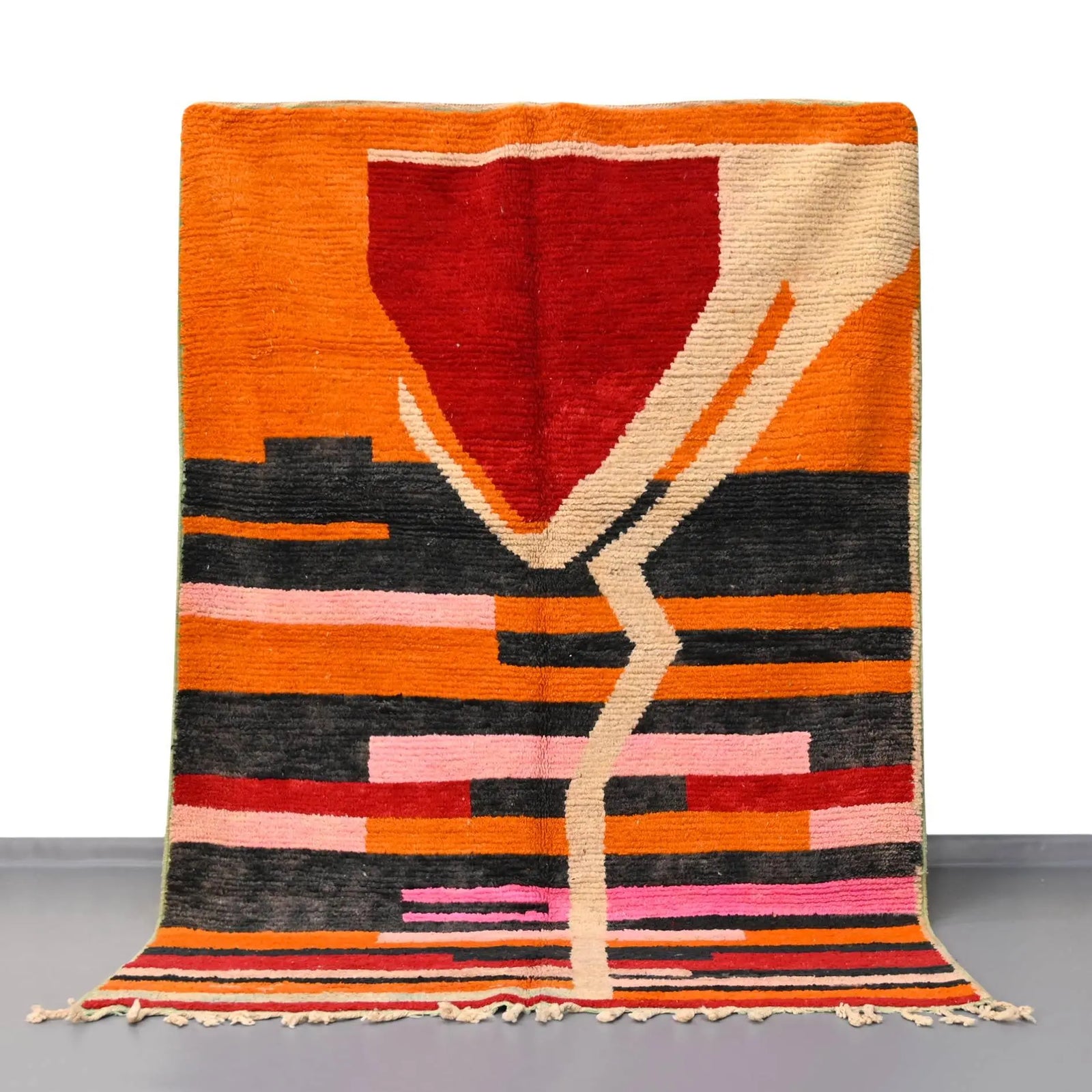 Moroccan Vintage Rug 5.6 x 8.8 feet / 173 x 268 cm - Ettilux Home