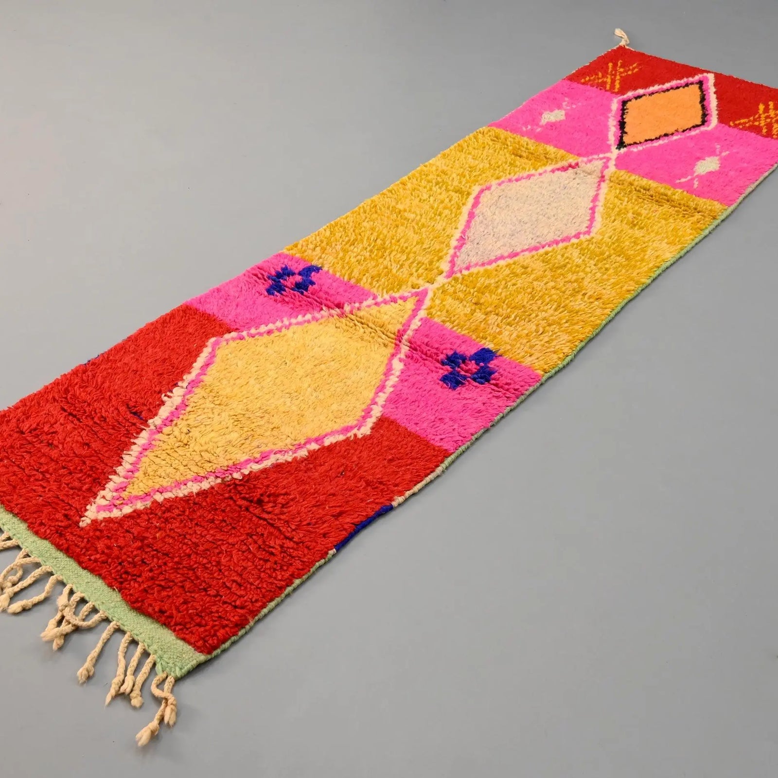 Moroccan Vintage Runner Rug 2.3 x 8.2 feet / 70 x 252 cm - Ettilux Home