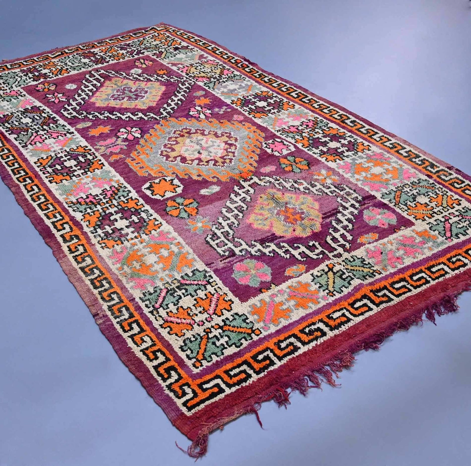 Vintage Moroccan Rug 5.7 x 9.8 ft - Ettilux Home