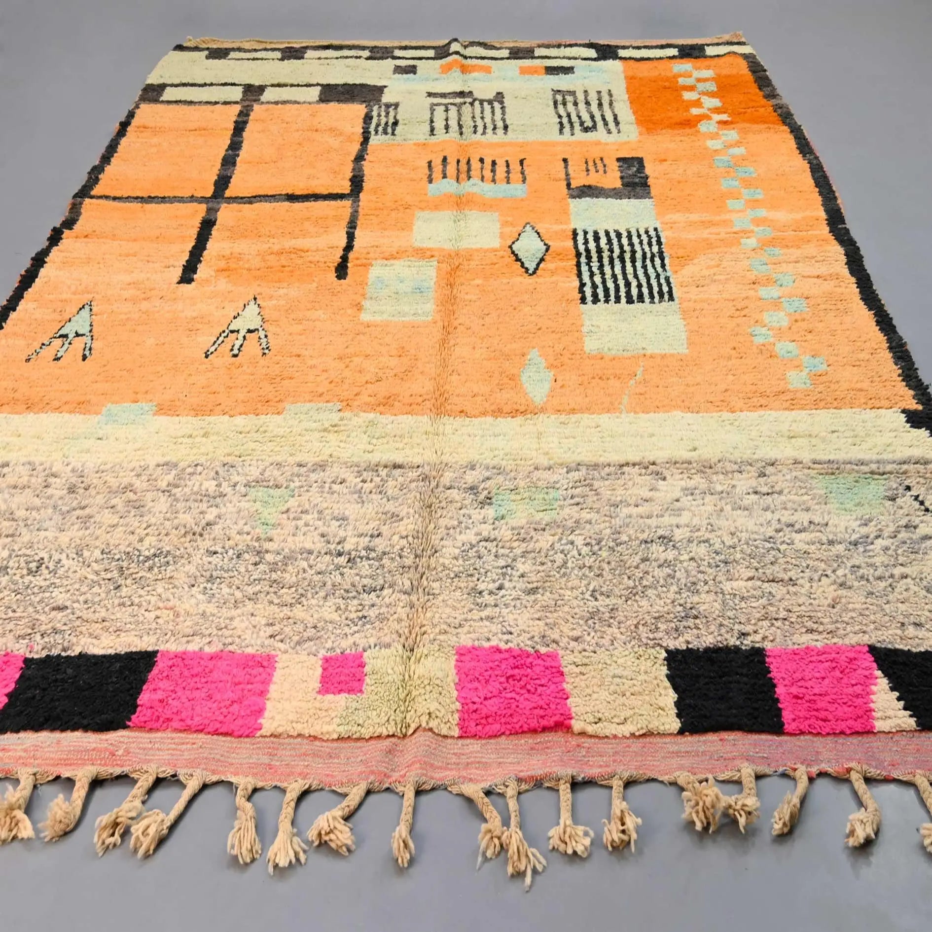 Vintage Moroccan Rug  9.8 x 13 feet / 300 x 396